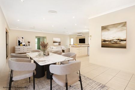 465 Pine Ridge Road, Runaway Bay QLD 4216 - House For Rent | Domain - Photo 3