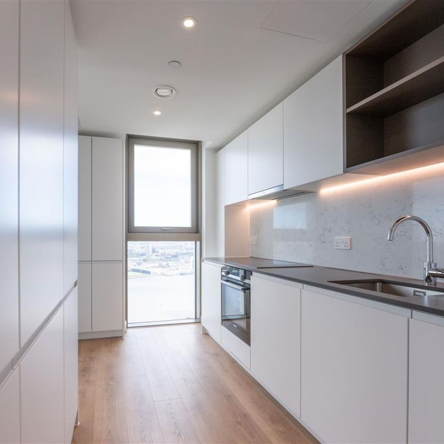 225 Marsh Wall, London, E14 - Photo 1