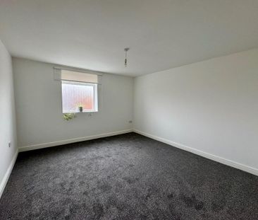 4 bedroom apartment to rent - Photo 5
