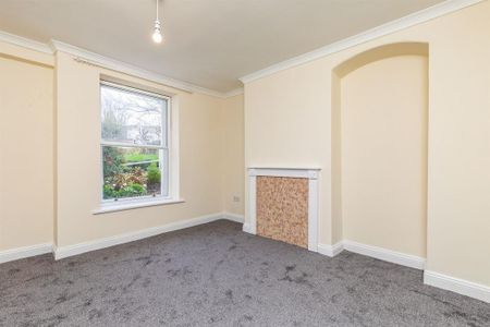 1 bedroom retirement property to rent - Photo 2