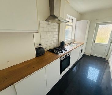 2 Bed Terraced House, Tudor Road, LE3 - Photo 5