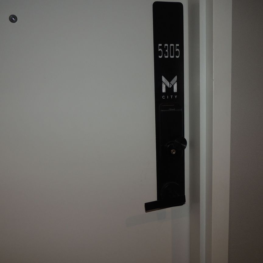 For Lease - 3883 QUARTZ Road Unit# 5305, Mississauga, Ontario - Photo 1