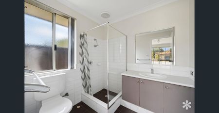 Spacious Modern Living - Photo 4