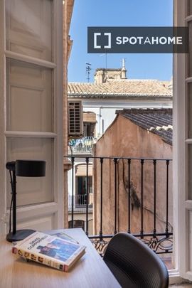 granada, Andalusia 18001 - Photo 1