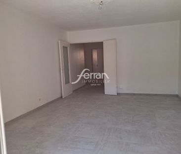 Location Appartement 2 pièces 48m² DRAGUIGNAN 83300 - Photo 1