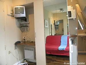 Logement à Paris, Location meublée - Photo 3