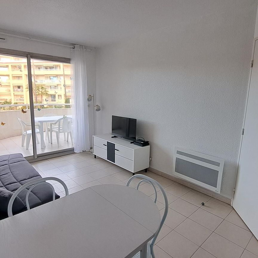 Location Appartement 2 pièces 45m² ANTIBES 06160 - Photo 1