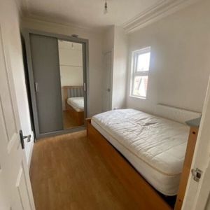 Princes Park L8 - Photo 2