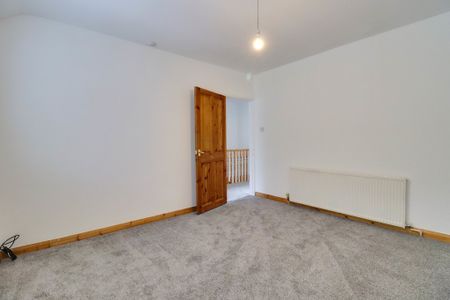 3 bed semi-detached house to rent in Heacham Drive, Leicester, LE4 - Photo 4