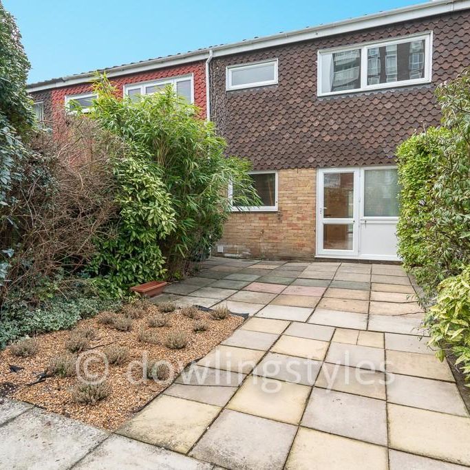 3 bedroom terraced house to rent - Photo 1