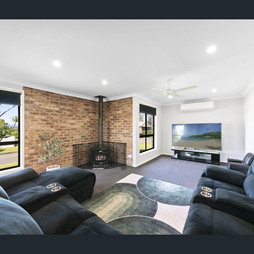 Stylish renovated retreat - Photo 1