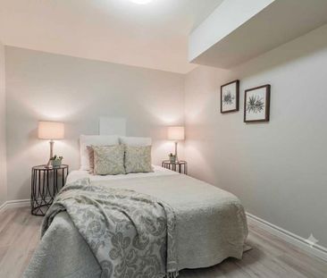For Lease - 1047 Davenport Road, Toronto, Ontario - Photo 1