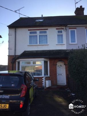 1 bed house / flat share to rent in Goring Road - Photo 1