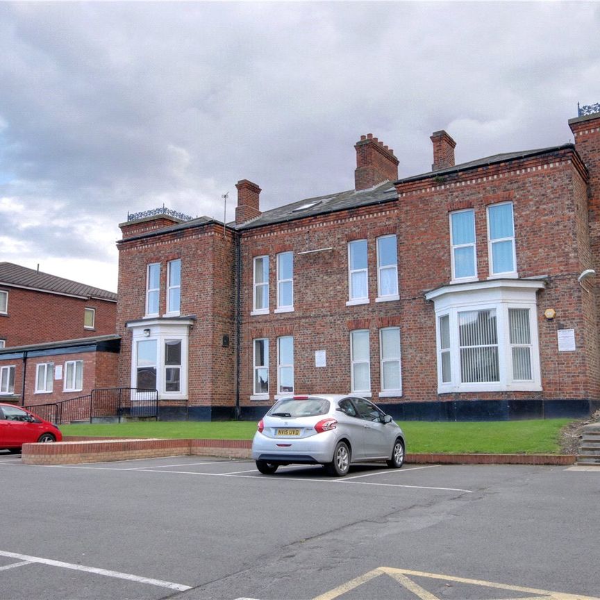 2 bed apartment to rent in Coatham Road, Redcar, TS10 - Photo 1