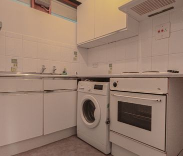 1 bed apartment to rent in Monmouth Walk, Cwmbran, NP44 - Photo 3