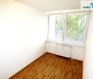 Pronájmu zrekonstruovaný byt 2+kk, 47 m - Fotografie 1