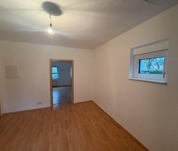 Gut gelegene 2-Z. Wohnung mit Balkon, Duisburg-Wanheimerort - Photo 4