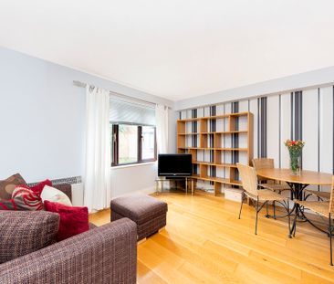 Kipling Drive, SW19, London - Photo 1
