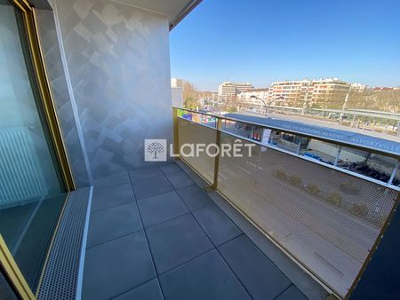 Apartment - Photo 2