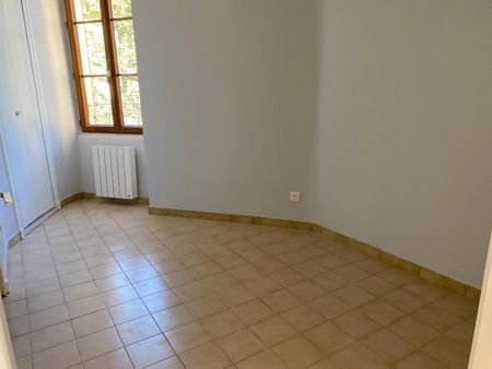 Location Appartement 2 pièces 26m² AUBENAS 07200 - Photo 2
