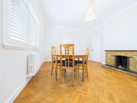 3 bedroom flat to rent - Photo 3