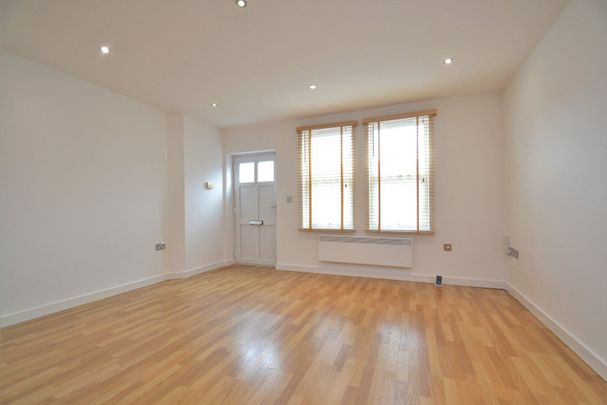 Springbank Road, London, SE13 - Photo 1