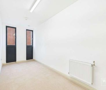 Alpine Road, London, NW9 - Photo 1