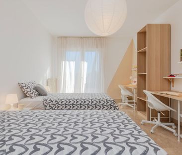 Via Cesare Cremonino, Padova, Veneto 35124 - Photo 4