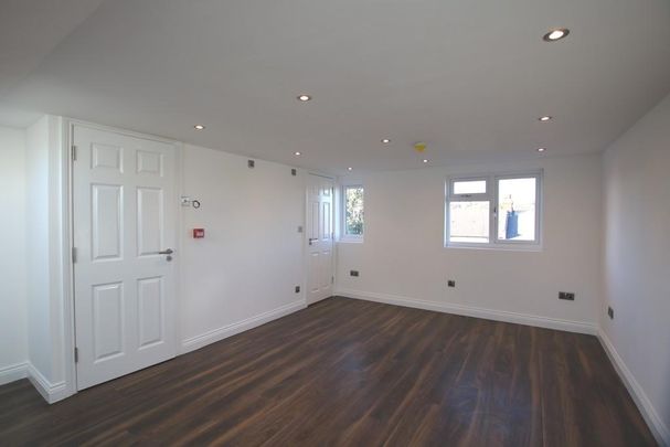 3 bedroom maisonette to rent - Photo 1