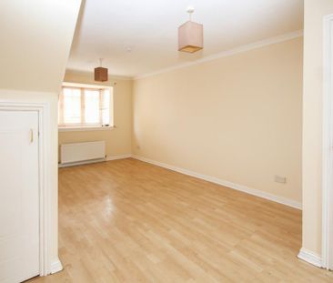 2 bedroom end of terrace house to rent - Photo 5