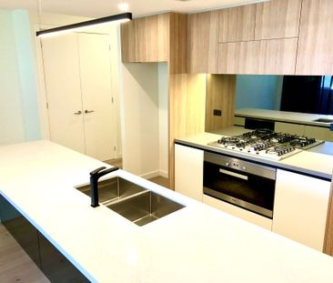 Executive Style Apartment in the Heart of the City - Photo 4