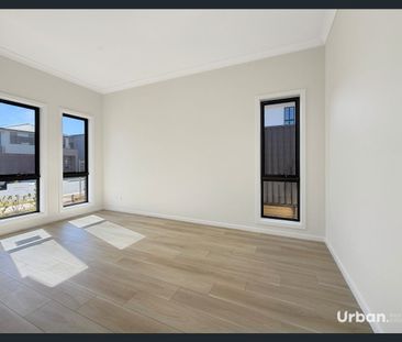 23 Parhelion Street, Austral, NSW 2179 - Photo 6