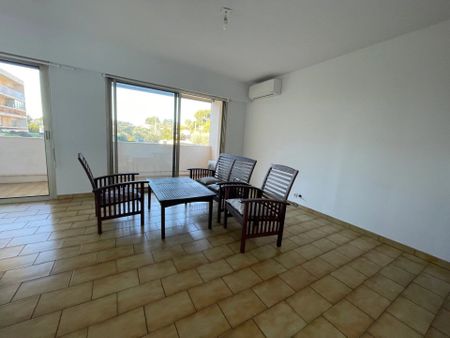 Location Appartement 1 pièce 28m² LE CANNET 06110 - Photo 5