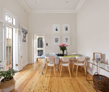 Well-maintained two-bedroom terrace - Photo 3