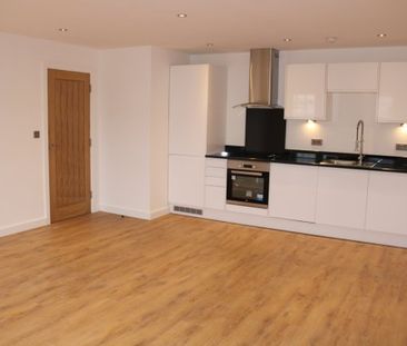 Crescent House, Rugby, CV21 - Photo 4