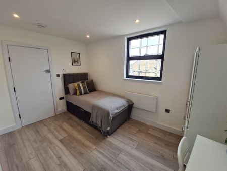 Studio Flat, Kynaston Road, N16 - Photo 2
