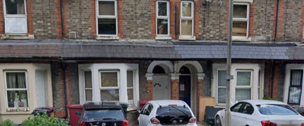 London Road - Photo 1