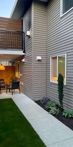 2 Bed 1 Bath with PRIVATE YARD - Photo 4