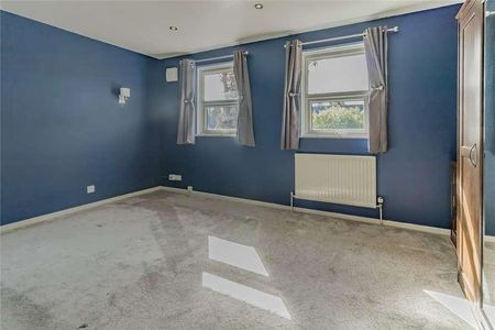 Garden Close, London, SE12 - Photo 5