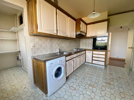 Location Appartement 4 pièces 115m² - Photo 2