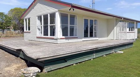 MASTERTON STRONVAR RURAL - 3 BEDROOMS - Photo 2