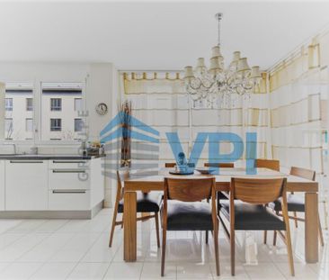 Magnificent 5-room apartment of approx. 126m2 on 1st floor - Foto 1