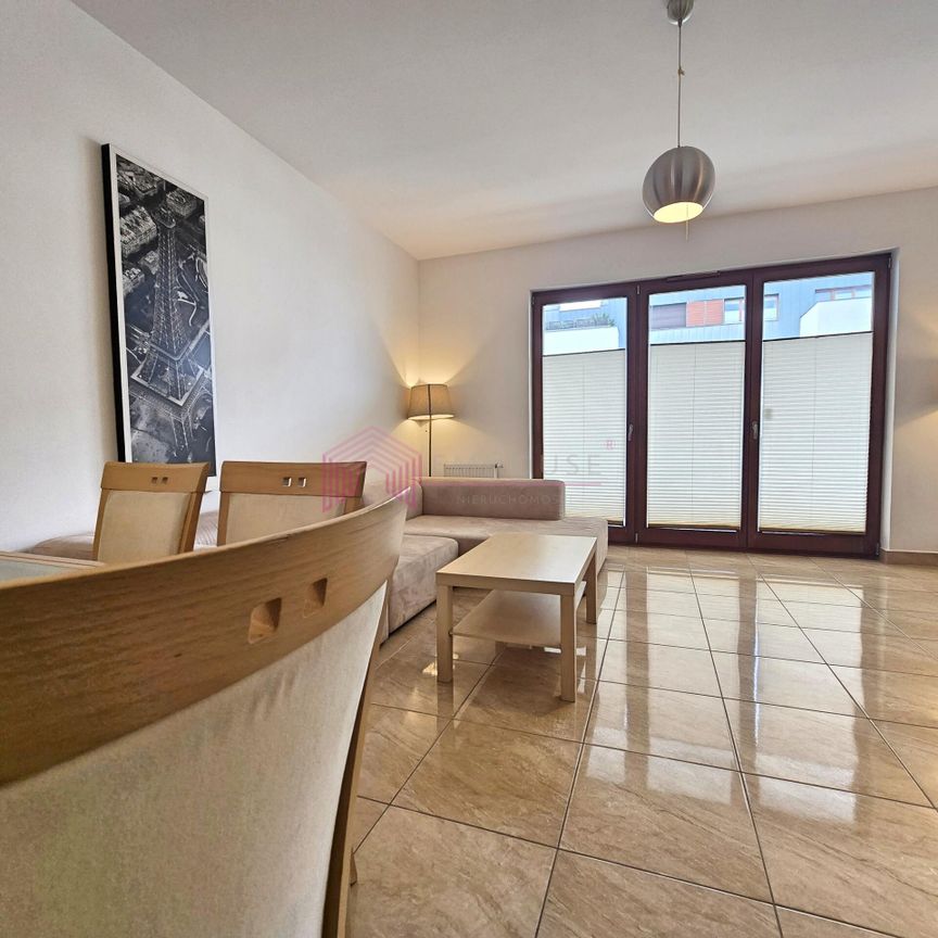 Duże 3 pokojowe mieszkanie na wynajem długoterminowy - Photo 1