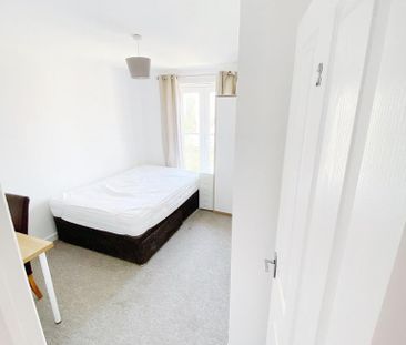 4 bedroom house to rent - Photo 4