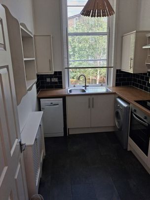 1 Bed Flat, Cambridge Gardens, NW6 - Photo 1