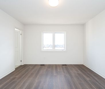 For Lease - 123 Sanderson Drive, Kawartha Lakes, Ontario - Photo 4