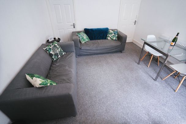 4 bedroom house share to rent - Photo 1