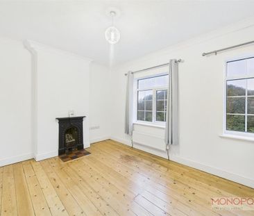 2 bedroom terraced house to rent - Photo 1