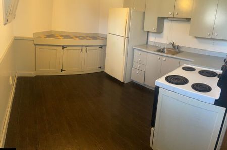 For Lease - 1237 Cedar Street Unit# Bsmt, Oshawa, Ontario - Photo 3