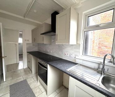 16 Sefton Drive, Belfast, BT4 1PL - Photo 4